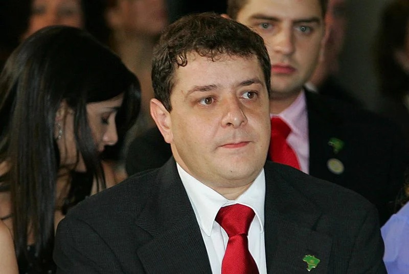Ministério Público Federal argumenta que não há foro privilegiado em processos ligados ao filho do presidente Lula.
